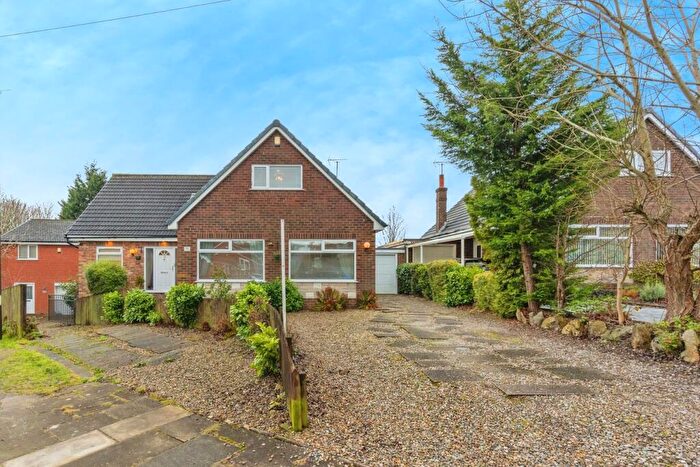 5 Bedroom Detached House For Sale In Links View, Rochdale, OL11