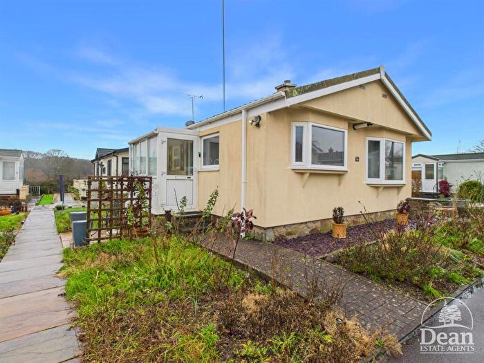 2 Bedroom Park Home For Sale In Hillberry Road, Cinderford, GL14