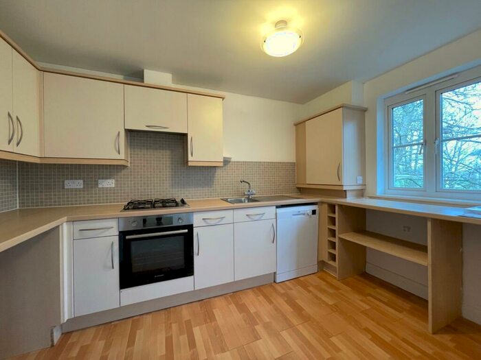 2 Bedroom Apartment To Rent In Dart Walk, Exeter, EX2