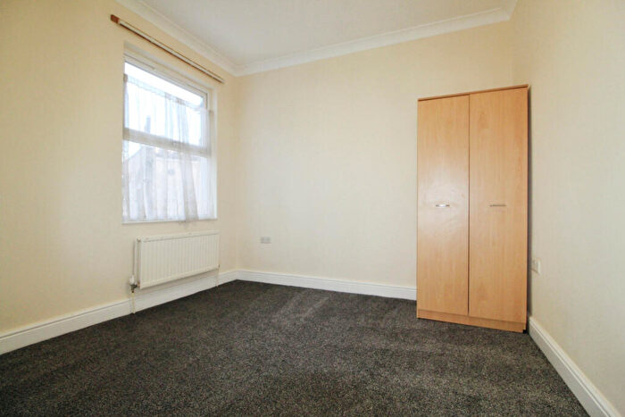 1 Bedroom Maisonette To Rent In Herga Road, Harrow Weald, Harrow, HA3