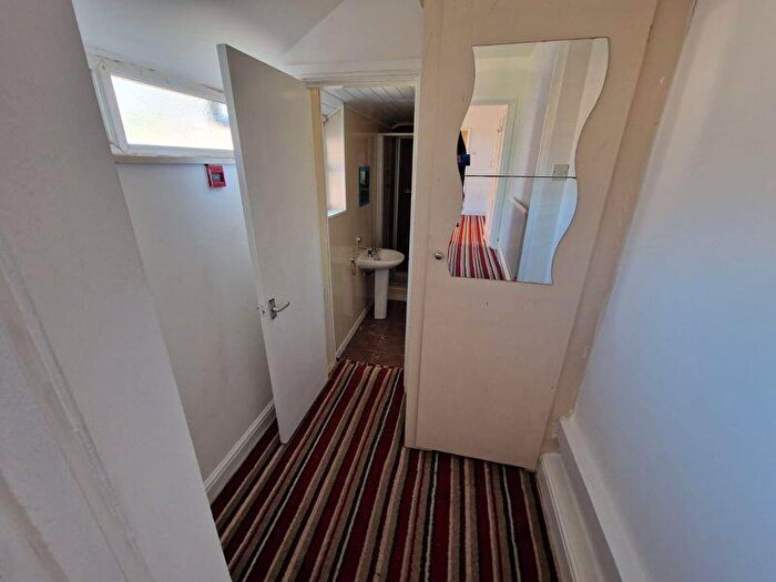 1 Bedroom Flat To Rent In Fosse Road South, LE3