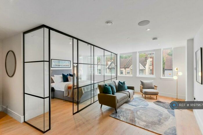 Studio To Rent In Capella Court, Purley, CR8