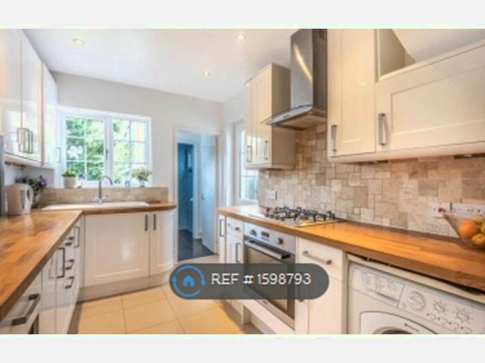 3 Bedroom Semi-Detached House To Rent In Carlton Road, Oxford, OX2