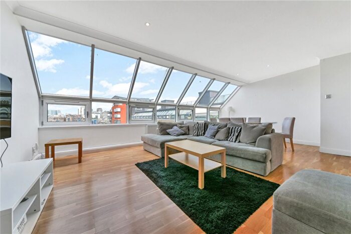 2 Bedroom Flat To Rent In Providence Square, Bermondsey, SE1