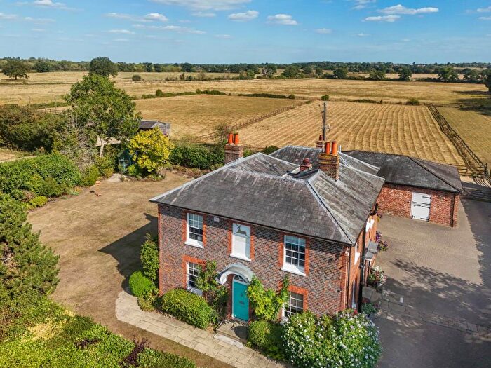5 Bedroom Detached House For Sale In Binfield - Country Home & Equestrian, RG42