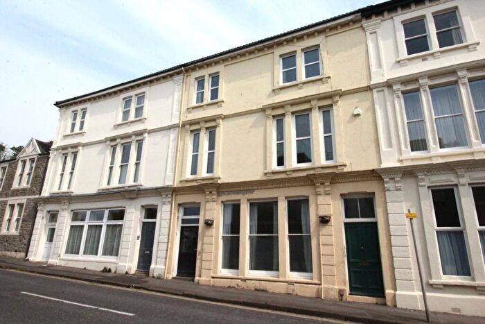 2 Bedroom Apartment For Sale In Marine Parade, Clevedon, North Somerset, BS21