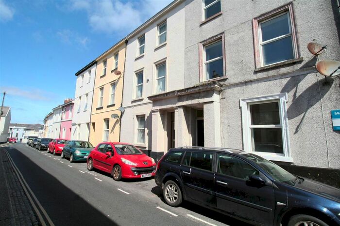 2 Bedroom Flat To Rent In Clifton Place, Plymouth, PL4