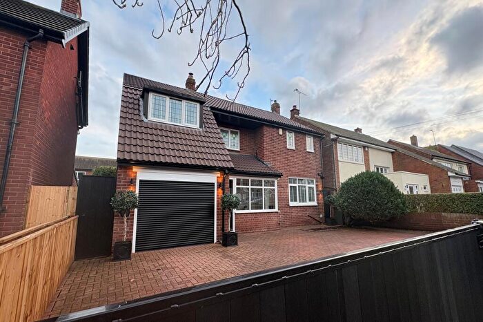 4 Bedroom Detached House For Sale In Monkseaton Drive, Whitley Bay, Tyne & Wear, NE26