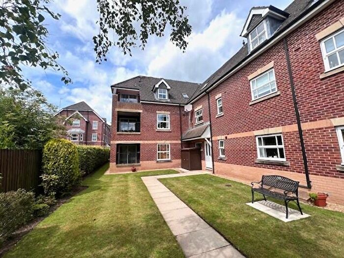 2 Bedroom Flat To Rent In Obelisk Way, Congleton, CW12