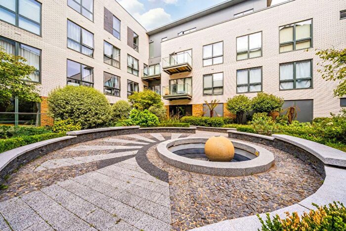 1 Bedroom Flat For Sale In Brewery Lane, Brewery Lane, TW1