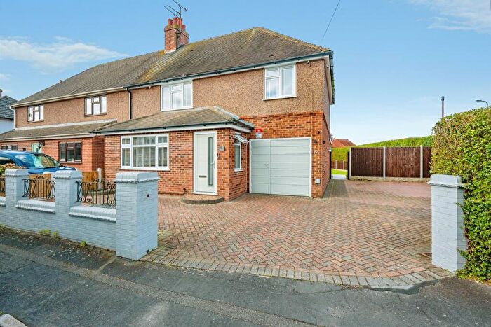 3 Bedroom Semi Detached House For Sale In Alexandra Crescent, Uttoxeter, ST14