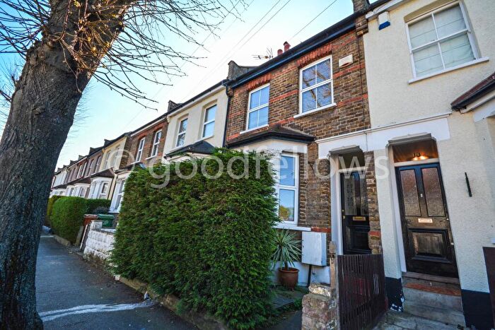 2 Bedroom Terraced House To Rent In Tharp Road, Wallington, Surrey, SM6