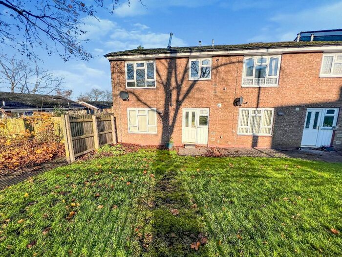 1 Bedroom Flat To Rent In Sion Close, Brierley Hill, DY5