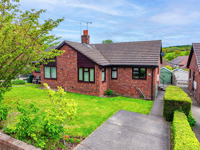 2 Bedroom Semi-Detached Bungalow For Sale In Manor Park, Silkstone, S75