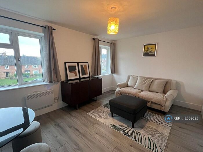 2 Bedroom Flat To Rent In Trussell Close, Winchester, SO22