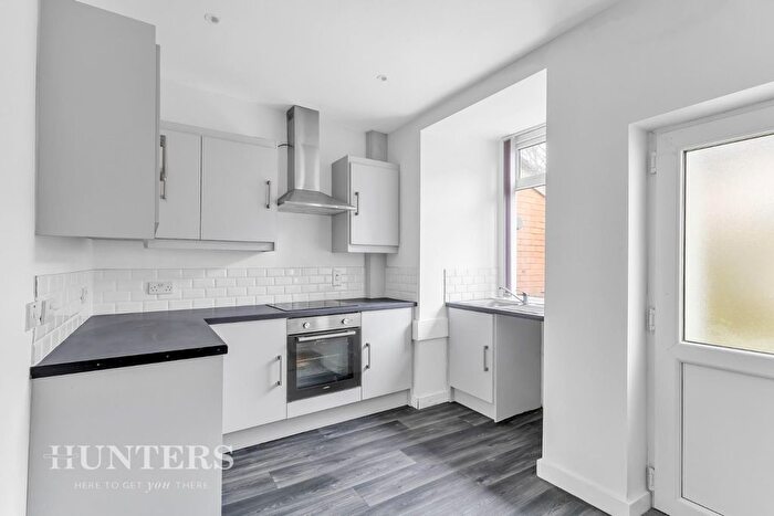 2 Bedroom Terraced House For Sale In Oldham Road, Royton, Oldham, OL2