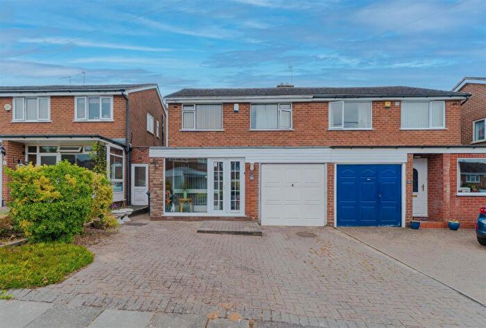 3 Bedroom Semi-Detached House For Sale In Jasmin Croft, Kings Heath, Birmingham, B14