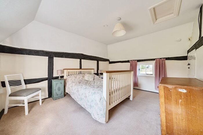 2 Bedroom Detached House To Rent In Skinners Lane, Chiddingfold, Godalming, GU8
