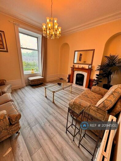 3 Bedroom Maisonette To Rent In Roslin Terrace, Aberdeen, AB24