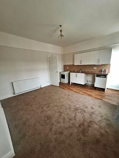1 Bedroom Flat To Rent In Duke Of York Street, WF1