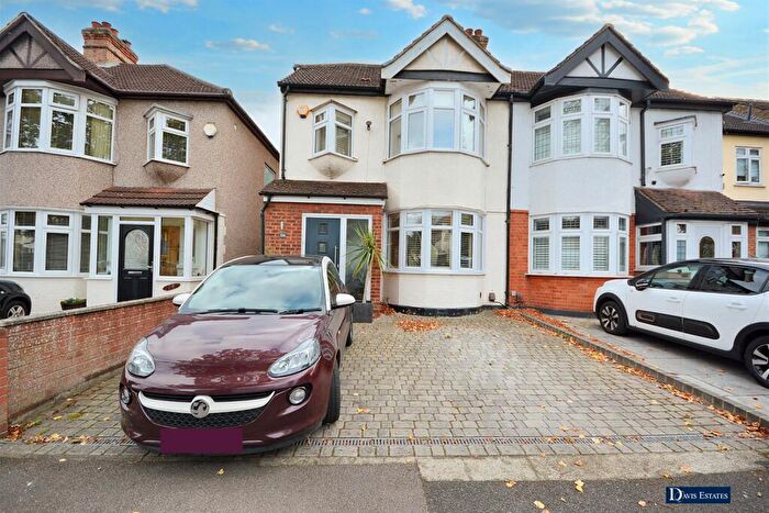 4 Bedroom Semi-Detached House For Sale In Osborne Road, Hornchurch, RM11