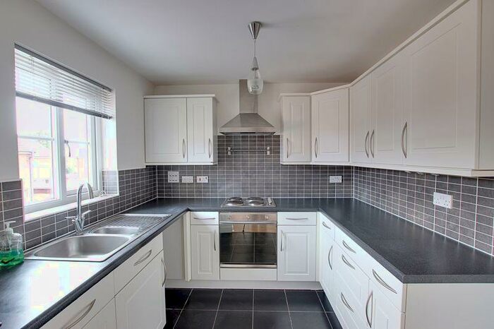 1 Bedroom Flat To Rent In Middle Leaze, Chippenham, SN14