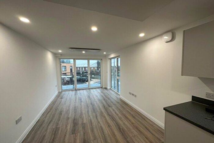 1 Bedroom Flat To Rent In Olivia Walk, Ashford, TN24