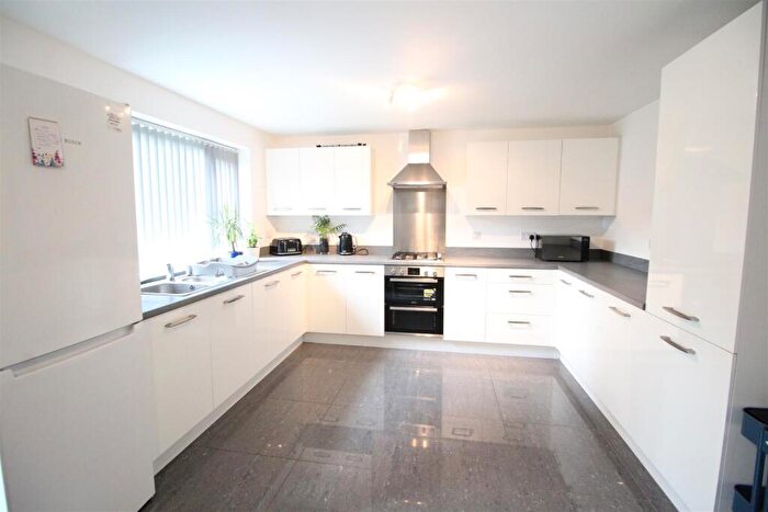 6 Bedroom Detached House To Rent In ** From £pppw Excluding Bills ** Summer Crescent, Beeston, NG9