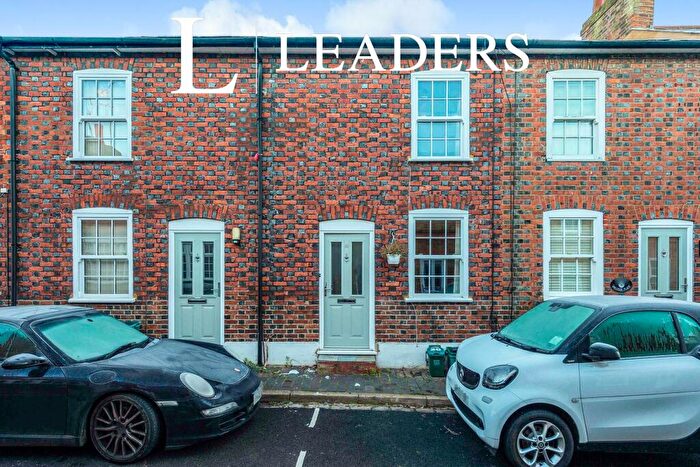 2 Bedroom Terraced House To Rent In College Place, AL3