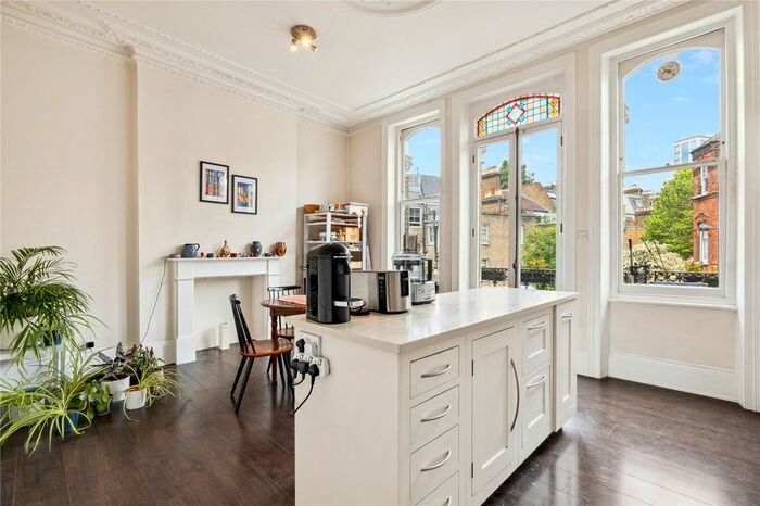 2 Bedroom Flat To Rent In Stanwick Road, London, W14