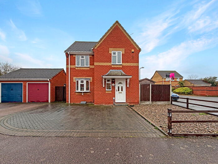 3 Bedroom Detached House For Sale In Welling Road, Orsett, RM16