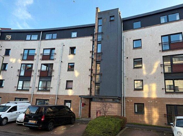 2 Bedroom Flat For Sale In East Pilton Farm Crescent, Edinburgh, Midlothian, EH5