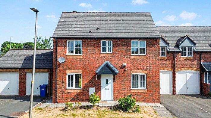 3 Bedroom Link Detached House For Sale In Orford Close, Golborne, WA3