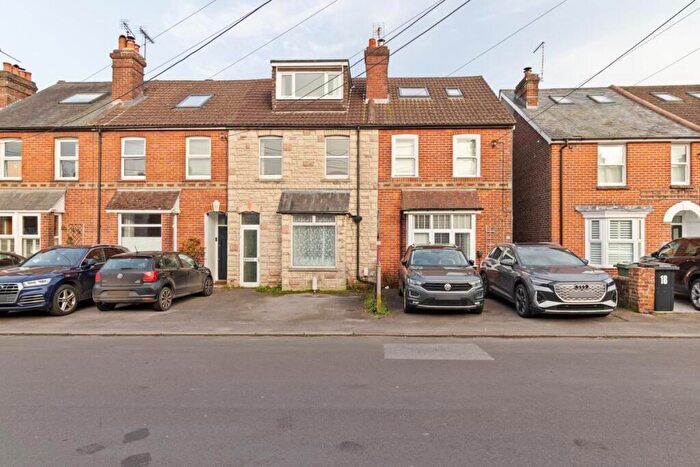 4 Bedroom Terraced House For Sale In Rushes Road, Petersfield, GU32