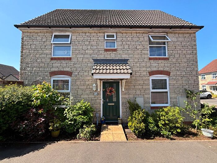 3 Bedroom Detached House For Sale In Brandown Close, Temple Cloud, Bristol, Somerset, BS39