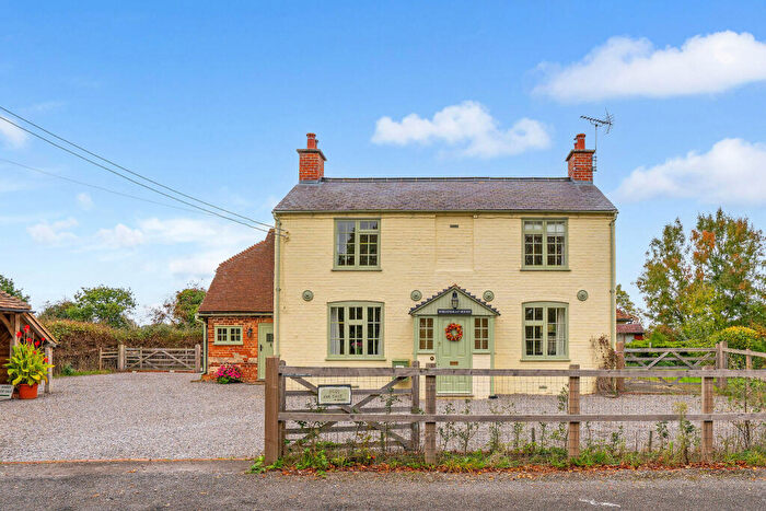 4 Bedroom Detached House For Sale In Church Lane, Reading, RG7