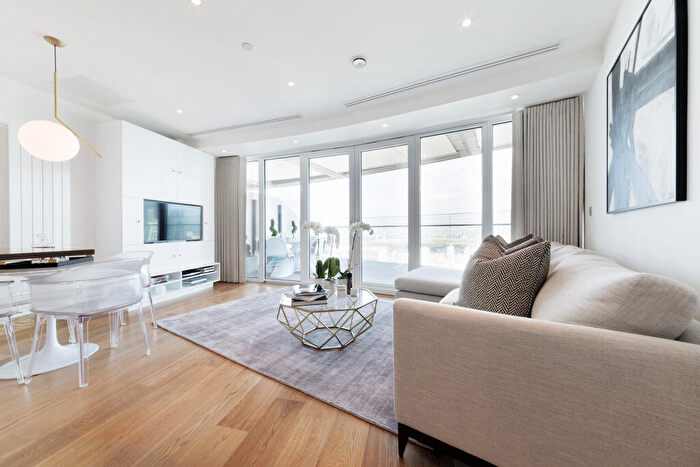 2 Bedroom Apartment To Rent In Arena Tower, Crossharbour Plaza, Canary Wharf, London, E14