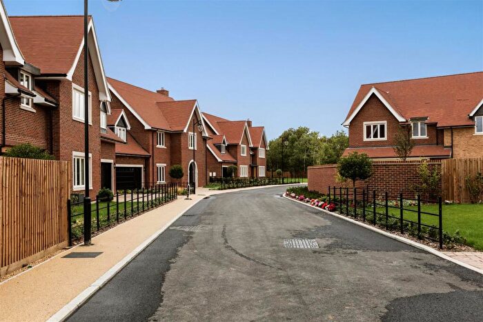 6 Bedroom Detached House For Sale In Bonham Grange, Bulphan, RM14