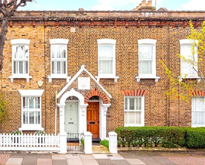 2 Bedroom Terraced House For Sale In Tyneham Road, London, SW11