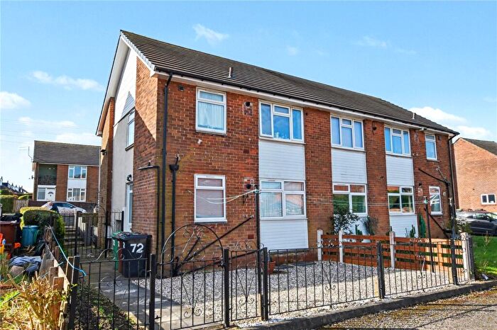 1 Bedroom Apartment For Sale In Kingsway, Drighlington, Bradford, West Yorkshire, BD11