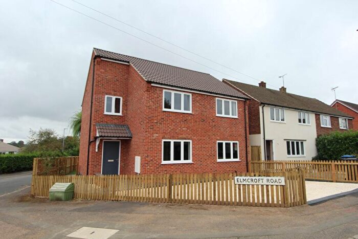 4 Bedroom Detached House For Sale In Elmcroft Road, North Kilworth, LE17