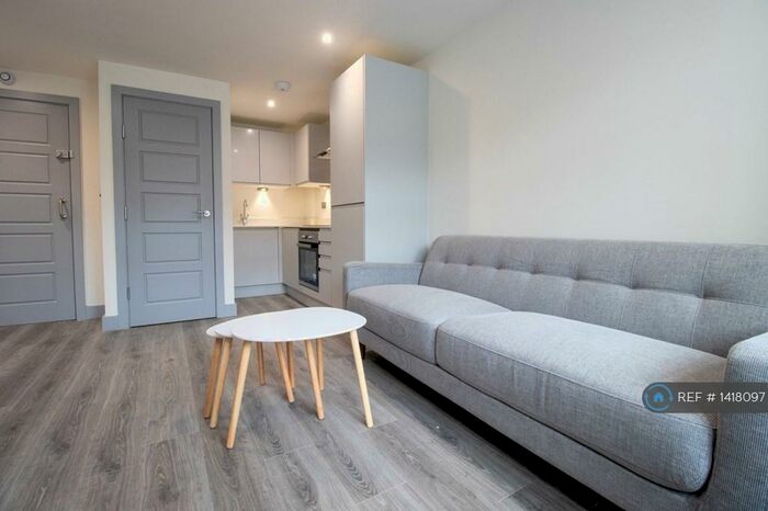 1 Bedroom Flat To Rent In Stanningley Road, Pudsey, LS28