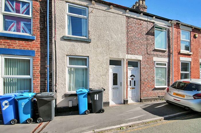 2 Bedroom Terraced House To Rent In Byron Street, Runcorn, WA7