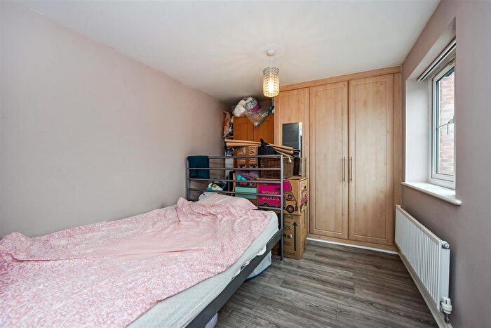 4 Bedroom Detached House For Sale In Saddle Way, Andover, SP11