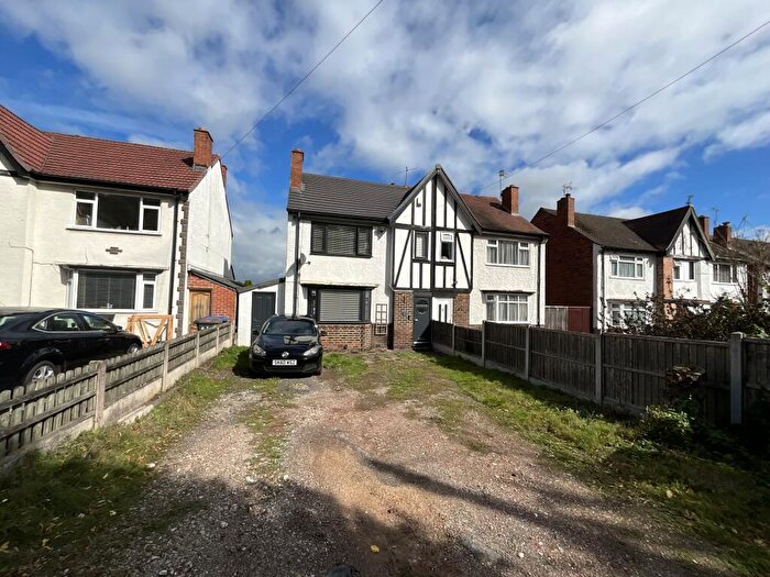 3 Bedroom Semi-Detached House For Sale In Nottingham Road, Derby, DE21