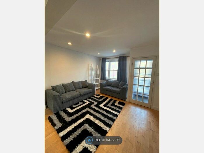 2 Bedroom Semi-Detached House To Rent In Nelson Road, Twickenham, TW2