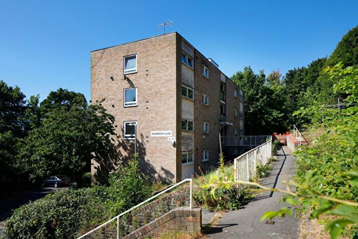 3 Bedroom Flat To Rent In Highbrook Close, Brighton, BN2