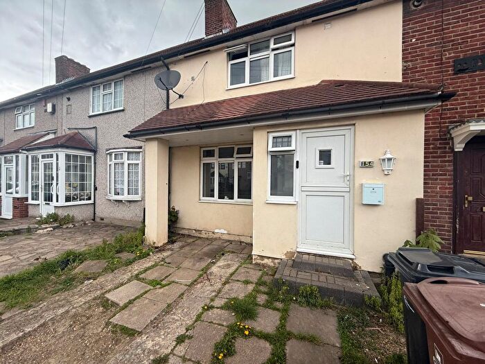 3 Bedroom Terraced House To Rent In Stevens Road, Dagenham, RM8