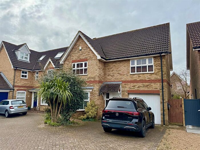 4 Bedroom Detached House For Sale In Bramley Way, Kings Hill, ME19