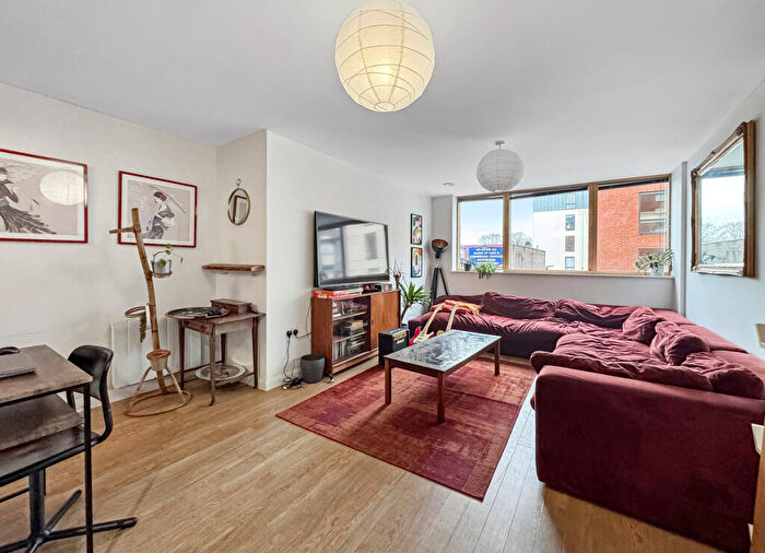 3 Bedroom Apartment For Sale In Portland Heights, Portland Square, BS2